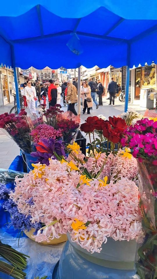 8 Mart geliyor.. Sevdiğiniz kadınlara, annenize, eşinize, kardeşini…