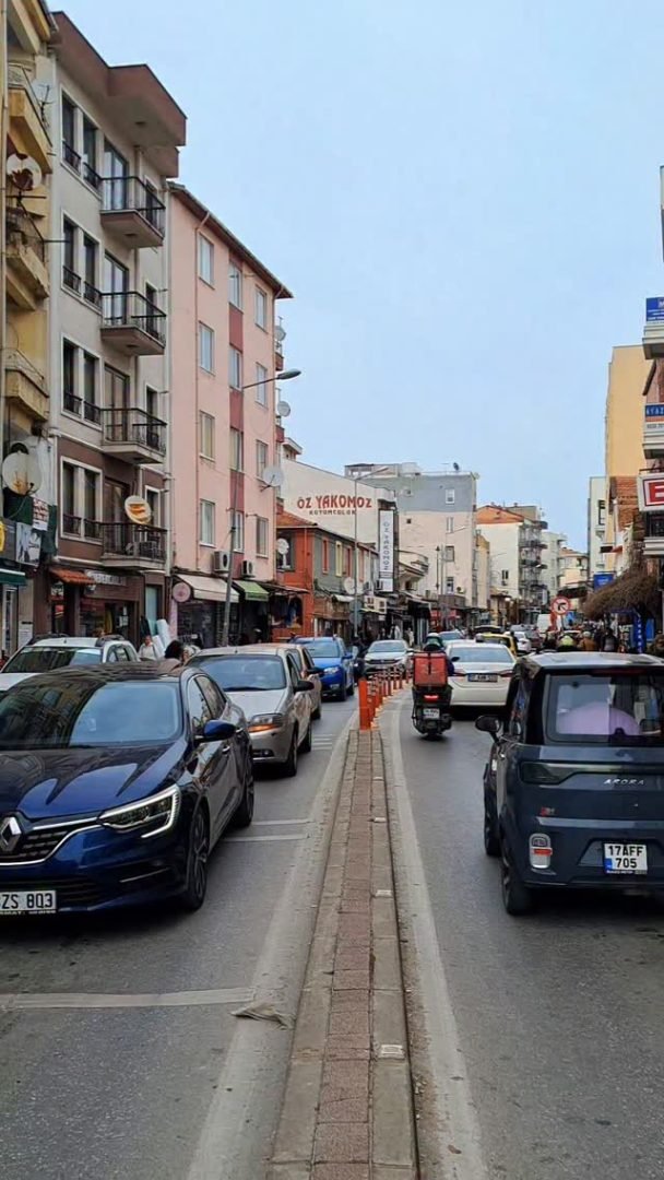 MÜJDE ÇANAKKALE! SOLMAZ AYAKKABI ŞİMDİ İNÖNÜ CADDESİNDE!