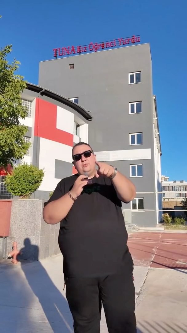 Çanakkale Kız Öğrenci Yurdu ve Çanakkale Erkek Öğrenci Yurdu arayan…