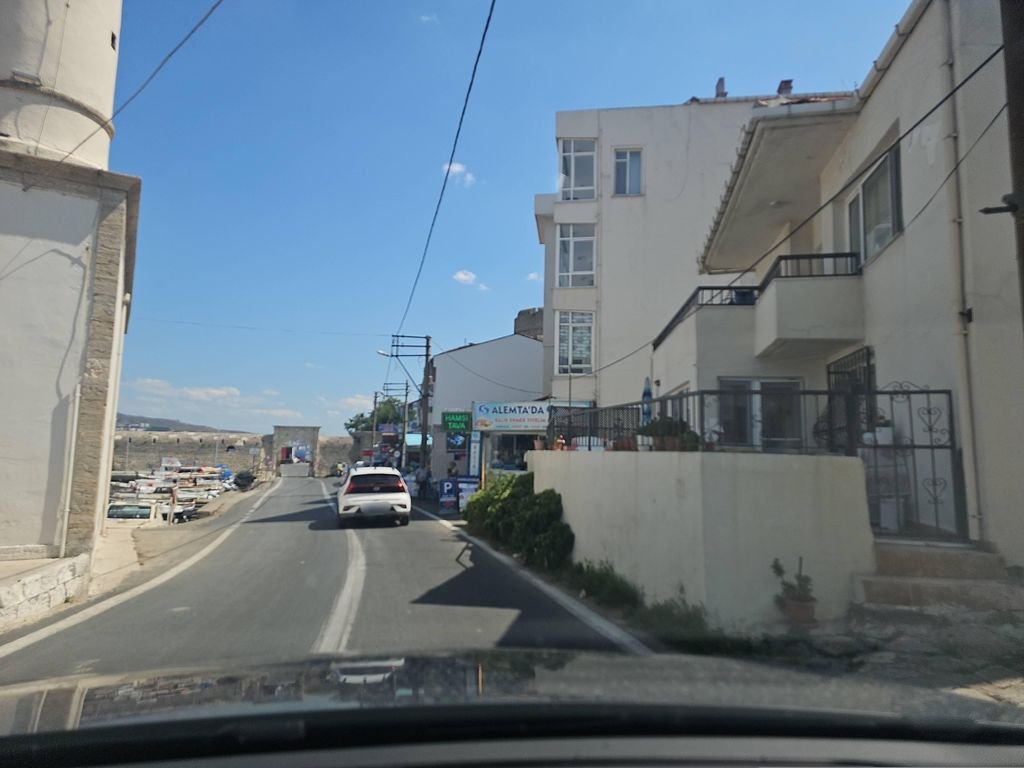 Alemka Cafe & Restaurant