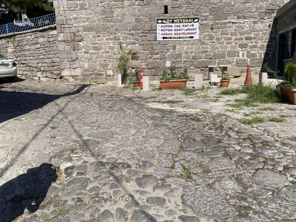 Assos tasli kosk pansiyon